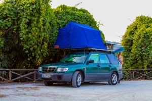 Peleponnes - Subaru mit Dachzelt