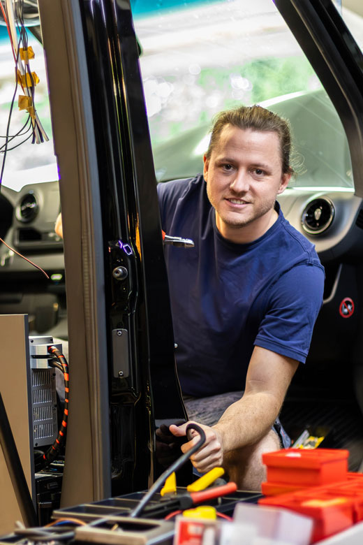 Simon Linder (Inhaber)