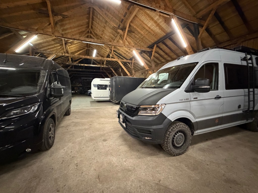 Winterlager, Hallenstellplatz